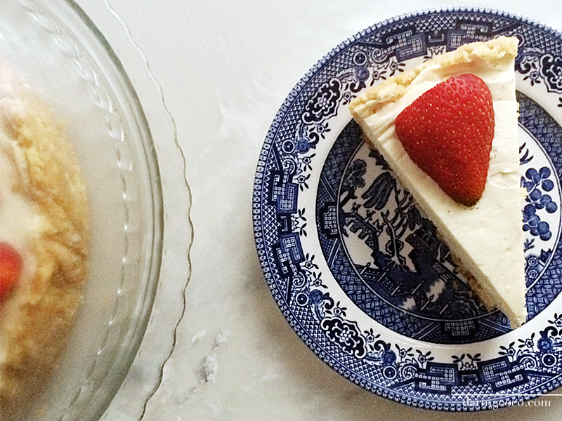 classic vanilla cheesecake