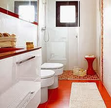 baño balco y rojo