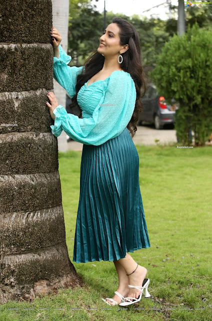 Latest Pics of Telugu Anchor Manjusha in Aqua Blue Dress Actress Trend Latest Pics of Telugu Anchor Manjusha in Aqua Blue Dress Actress Trend