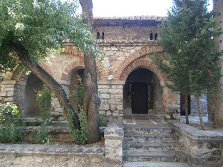 βυζαντινό ναό των αγίων Τριών στην Καστοριά