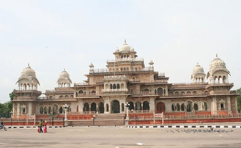 Amzing Places to visit in Jaipur Rajasthan