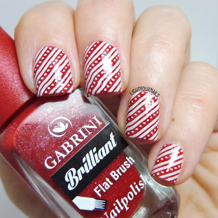 Red white Christmas stripes stamping nail art feat. BeautyBigBang BBB-XL-033 stamping plate manicure natalizia a strisce bianche e rosse #nailart #stamping #nailstamping #nails #lightyournails #unghie