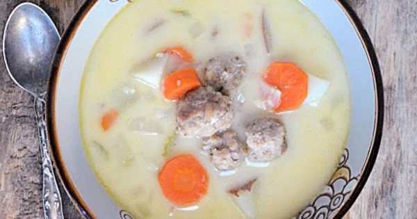 Supa Topcheta (Bulgarian Meatball Soup)