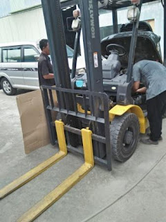 service forklift truck buldozer wheeloader excavator di cilacap purwokerto purbalingga banyumas wonosobo banjarnegara