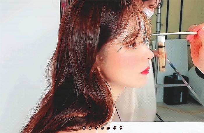 [연예] [움짤]         바닐라코 광고찍는 신세경 미모 ㄷㄷ. -  와이드섬