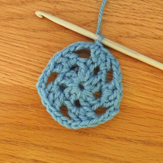 how to crochet in a round