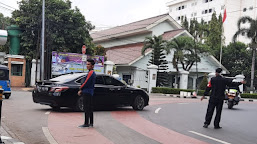 Menteri Jokowi Berdatangan ke RSPAD Gatot Soebroto