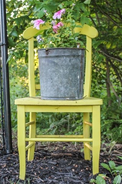 garden chair planter ideas | On The Creek Blog // www.onthecreekblog.com