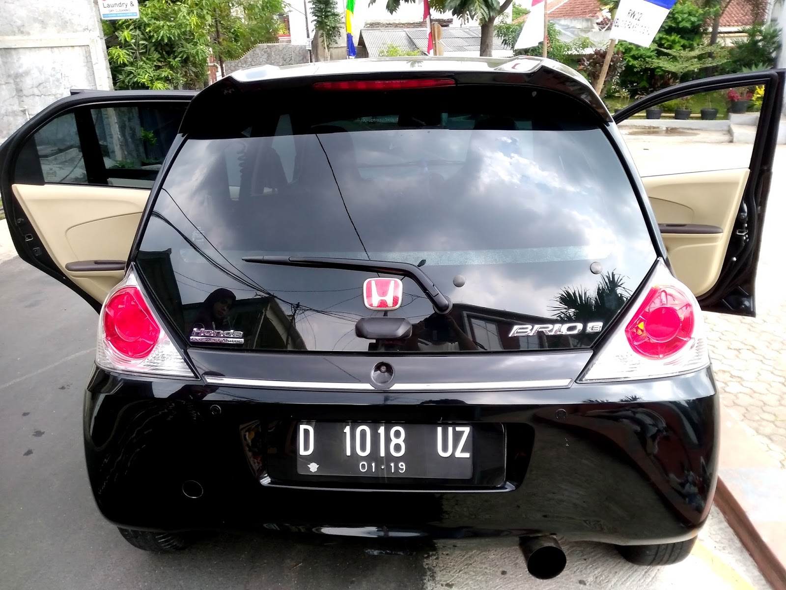 . Dijual Brio Satya E Double Airbag,Weaper belakang,Foghlamp,Velg