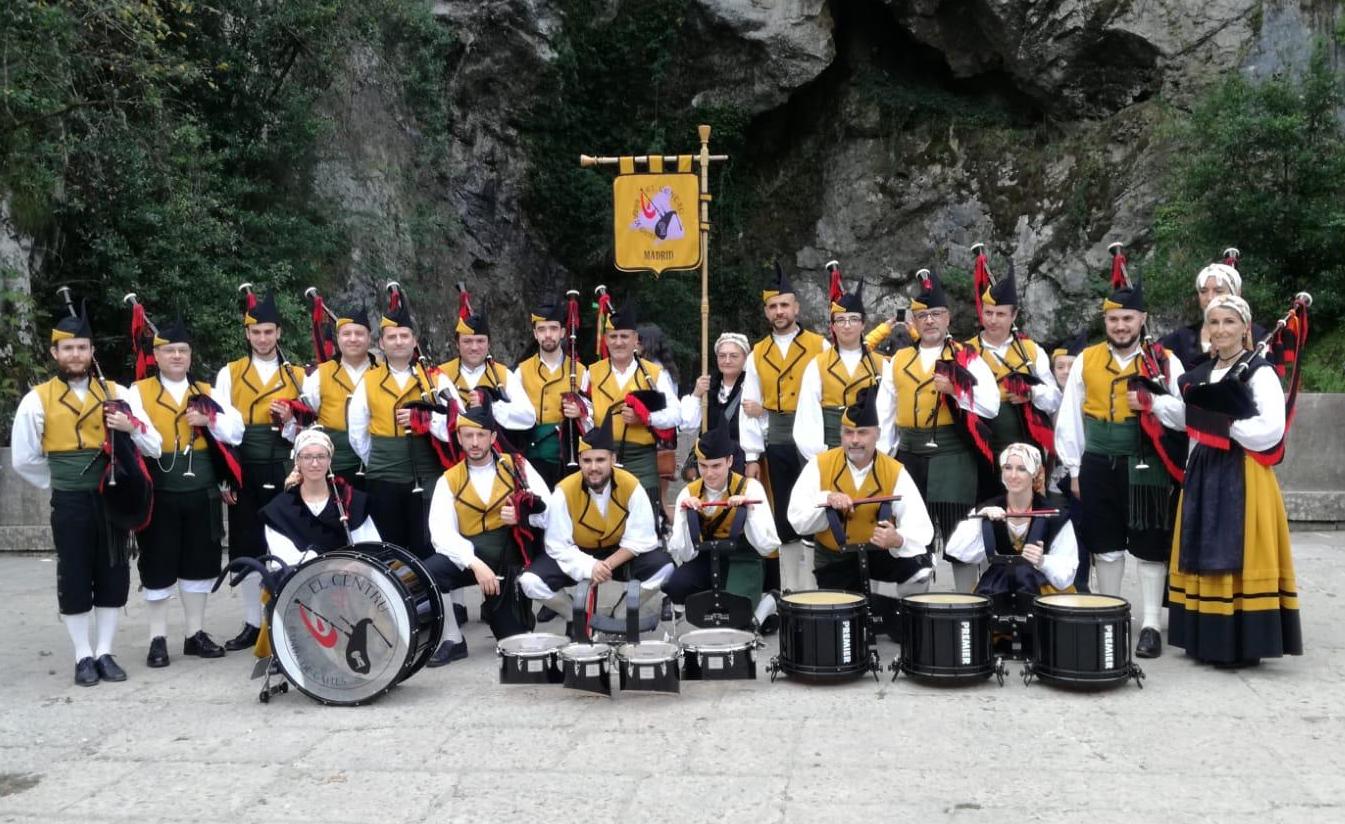 El blog del gaiteru Banda de gaitas "El Centru"