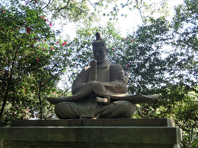 ���`����