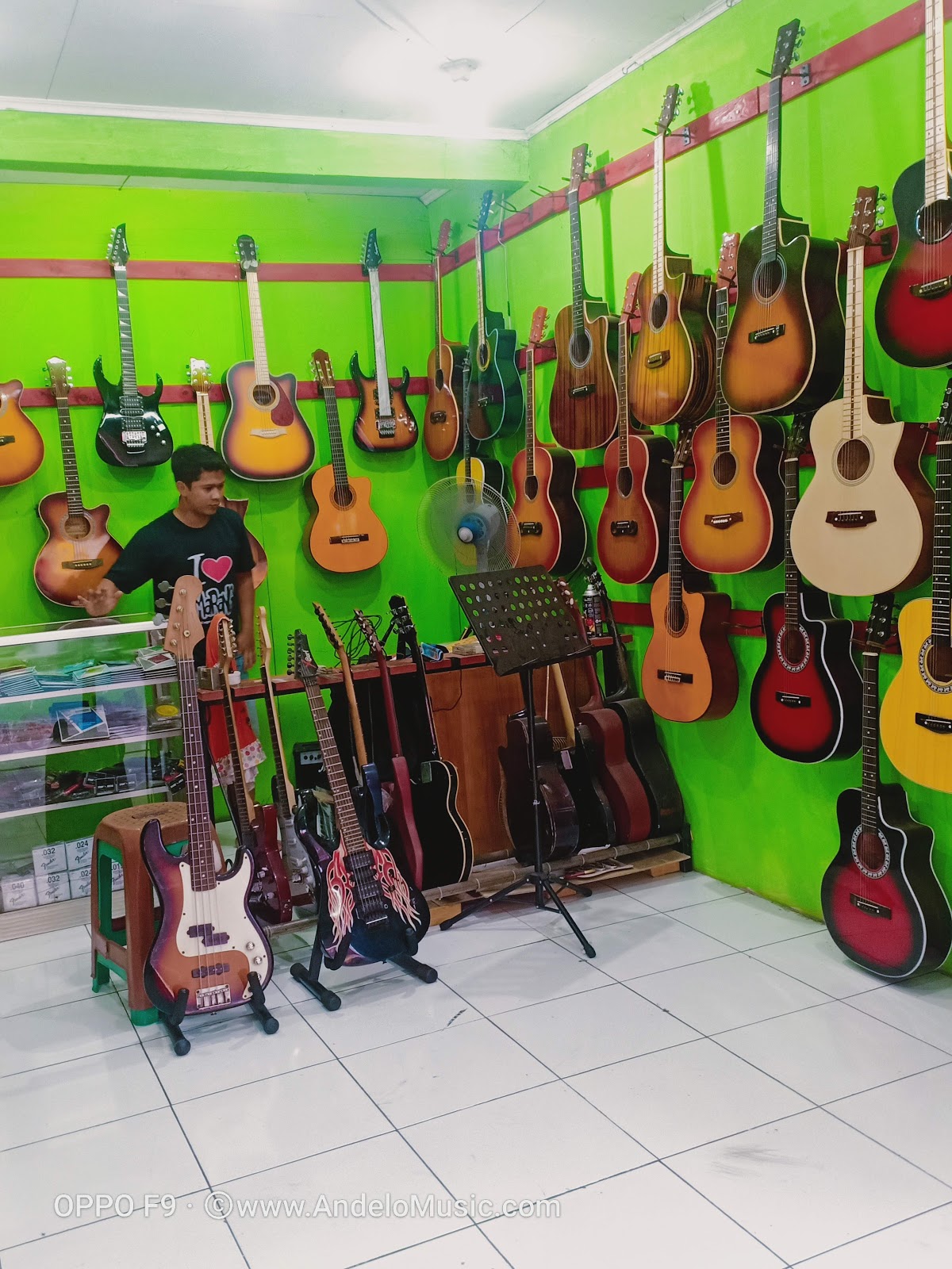 Jual Gitar  Akustik  Murah Parung Bogor Andelo Music 