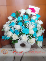 buket bunga, rangkaian bunga meja, bunga ulang tahun, bunga ucapan selamat, toko karangan bunga, toko bunga jakarta, toko bunga, bunga mawar biru