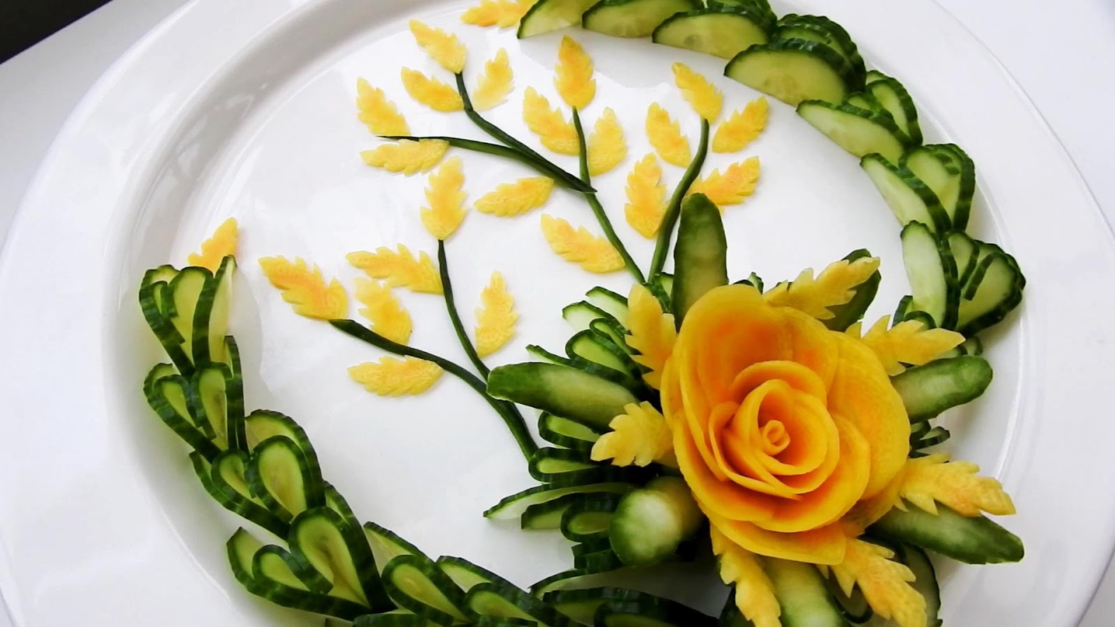 ItalyPaul Art In Fruit & Vegetable Carving Lessons 10 Creative fruit