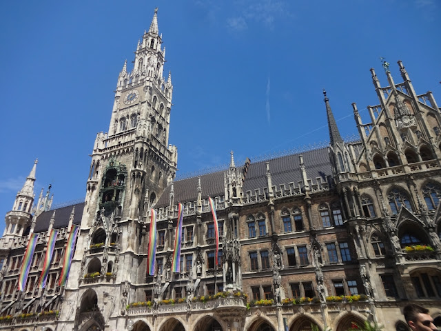 Vistas panorâmicas de Munique - vários lugares para subir e ver a cidade do alto! Neus Rathaus