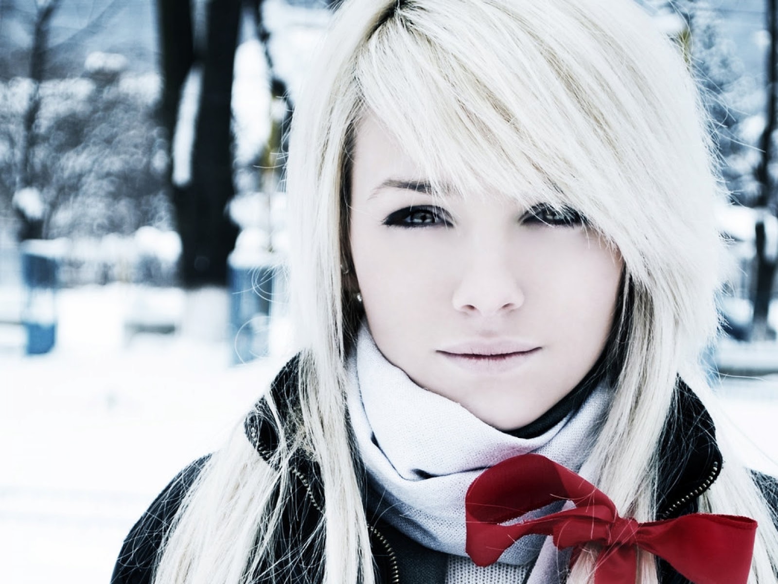 HD Wallpapers: Laura Prepon hd wallpapers