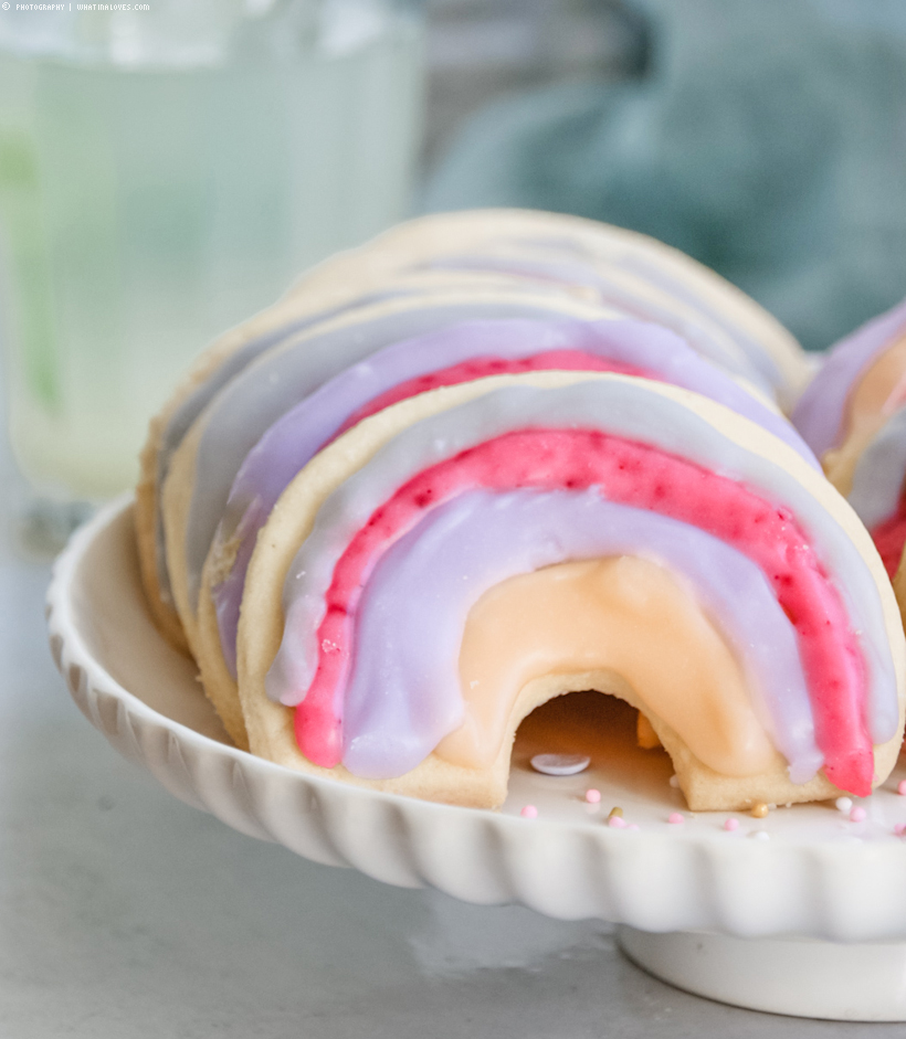 baby shower - rainbow cookies