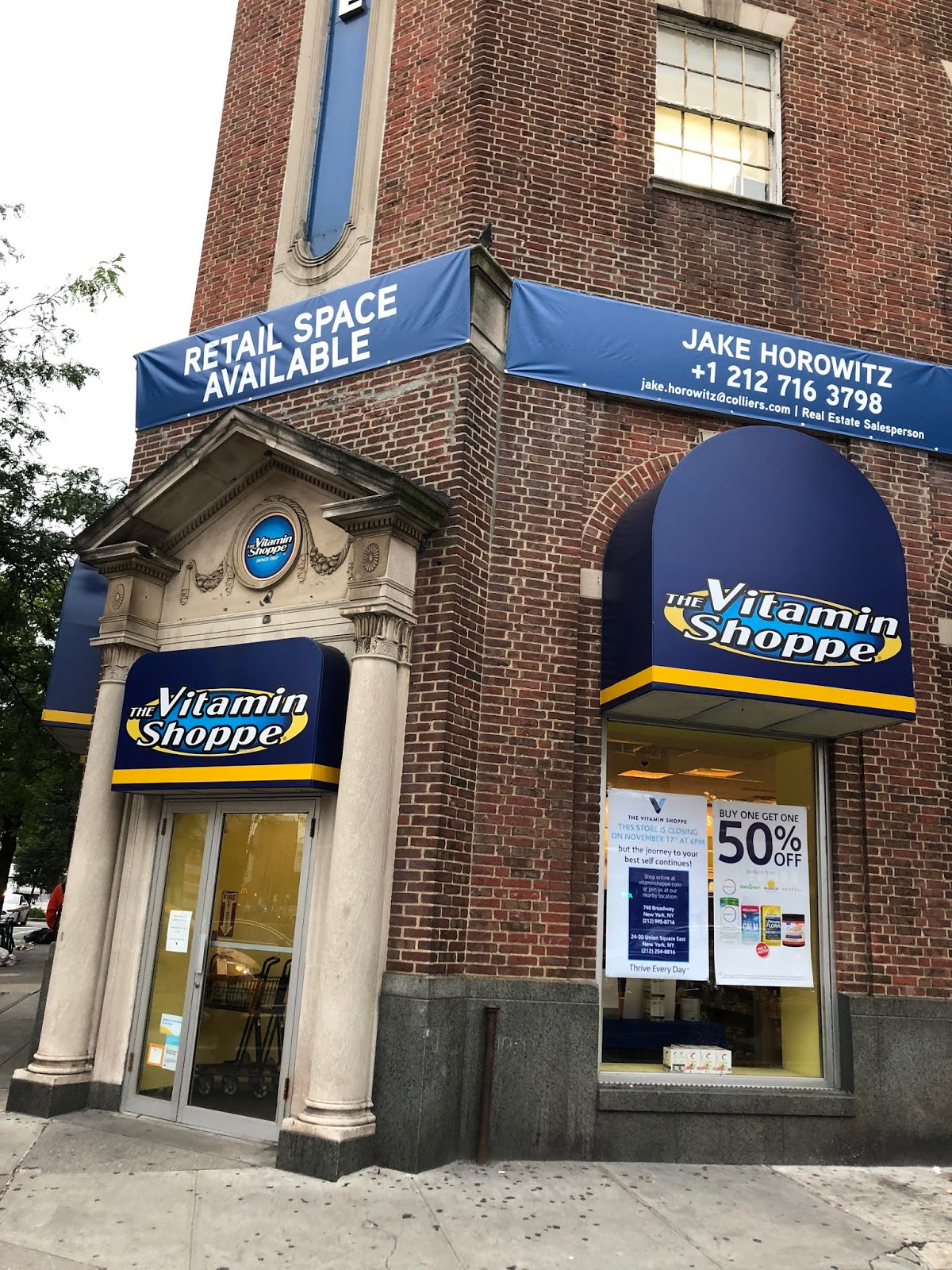 Ev Grieve Hold The Phone An At T Store Is Coming To This Corner Of 14th Street And 1st Avenue