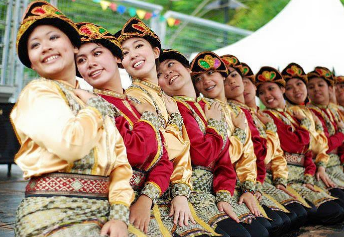 "Adat Budaya Aceh" (Pantun Adat Istiadat Berbahasa Aceh)