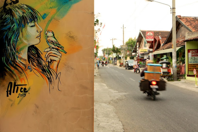 A 3 Week Trip in 3 Cities: Singapore, Yogyakarta, and Ho Chi Minh, searching for urban art and underground culture in Southeast Asia with Italian Street Artist Alice. 9