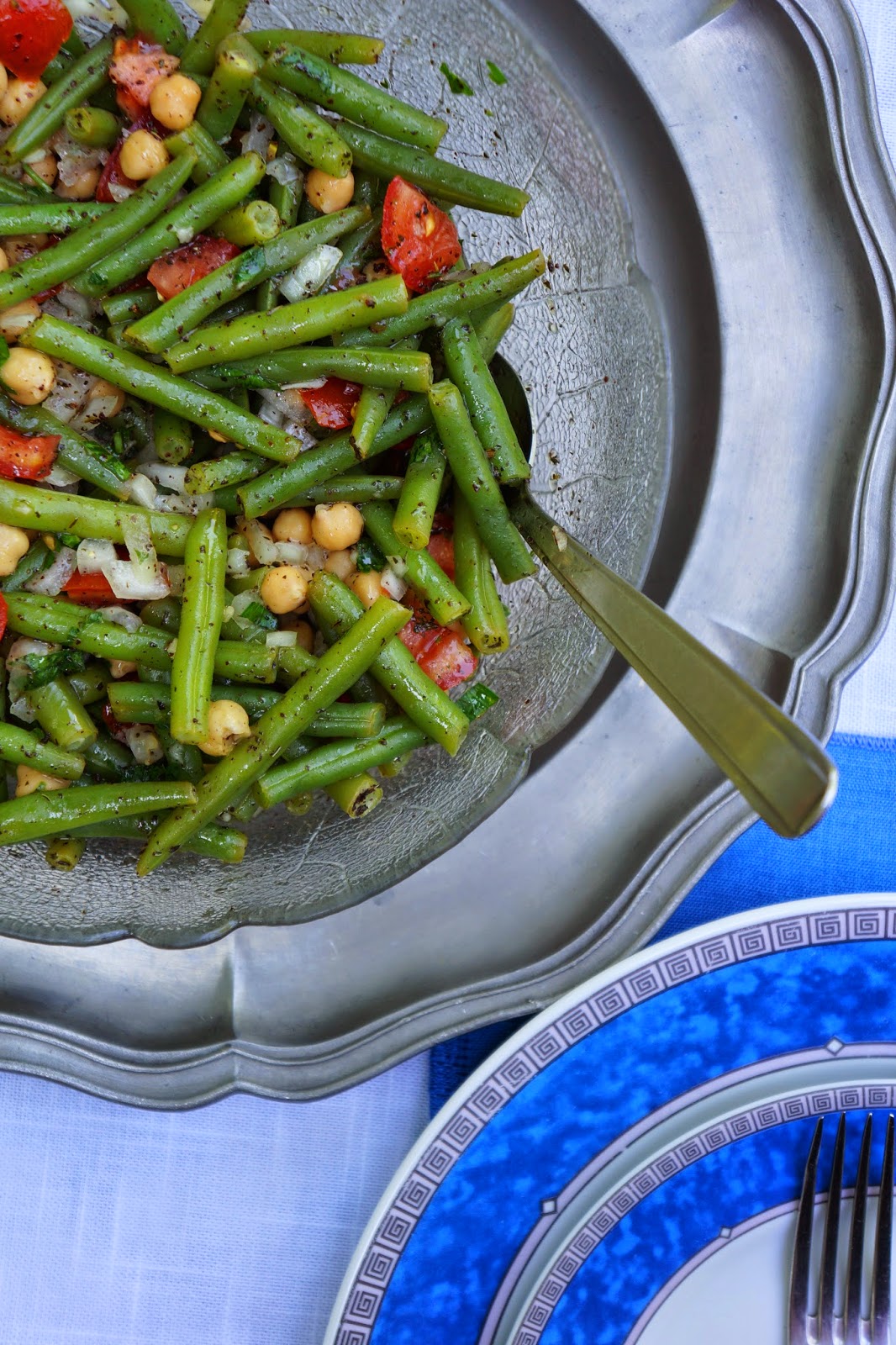 Green beans and chickpea salad