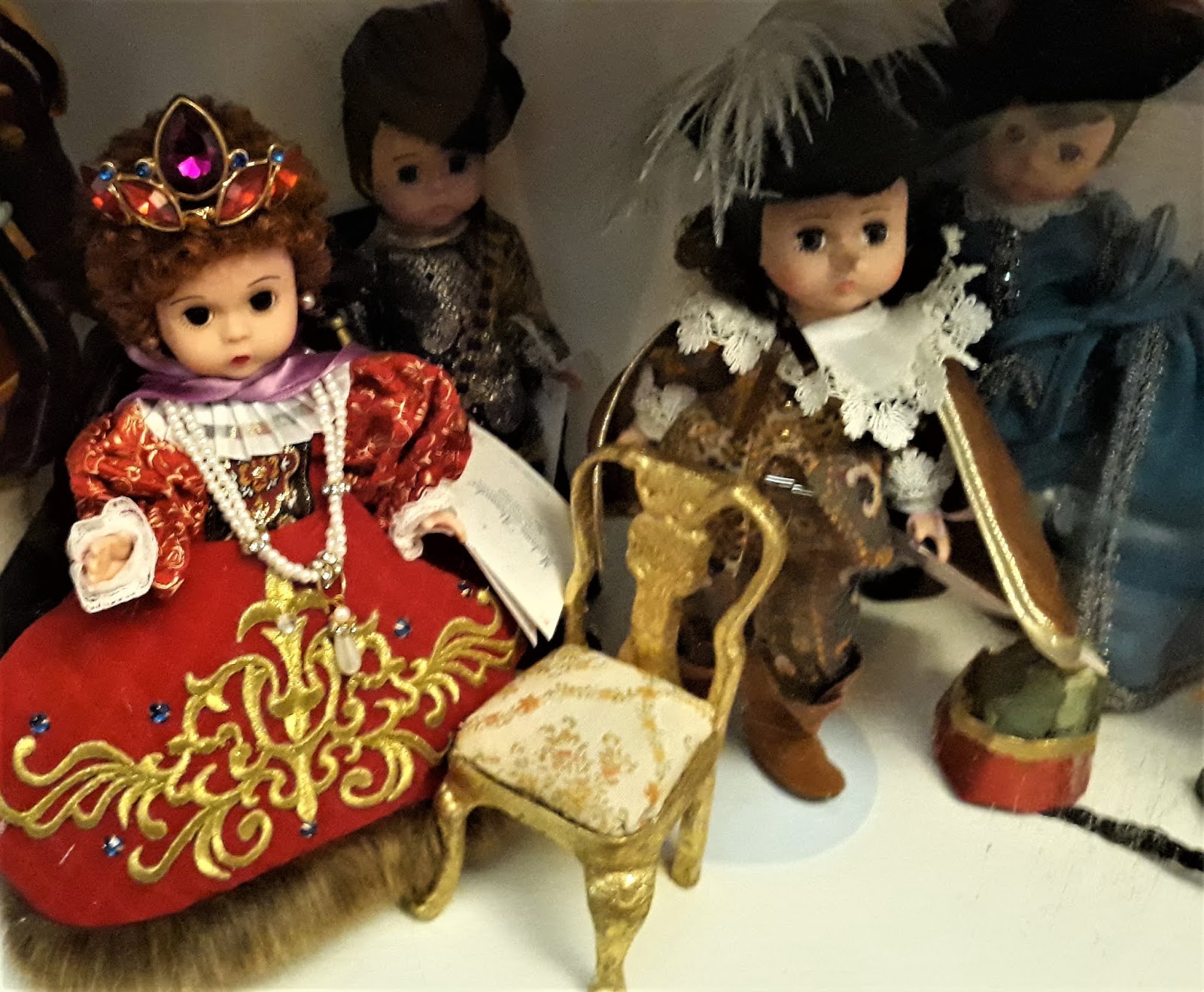 dolls representing different countries