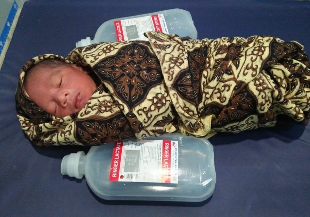 Di Langsa Bayi Laki-laki Ditemukan Tergeletak Dipinggir Jalan November 26, 2019