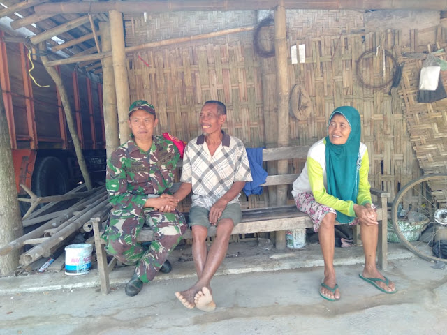 Cegah Isu Pasca Pemilu, Babinsa Laksanakan Komsos Dengan Warga