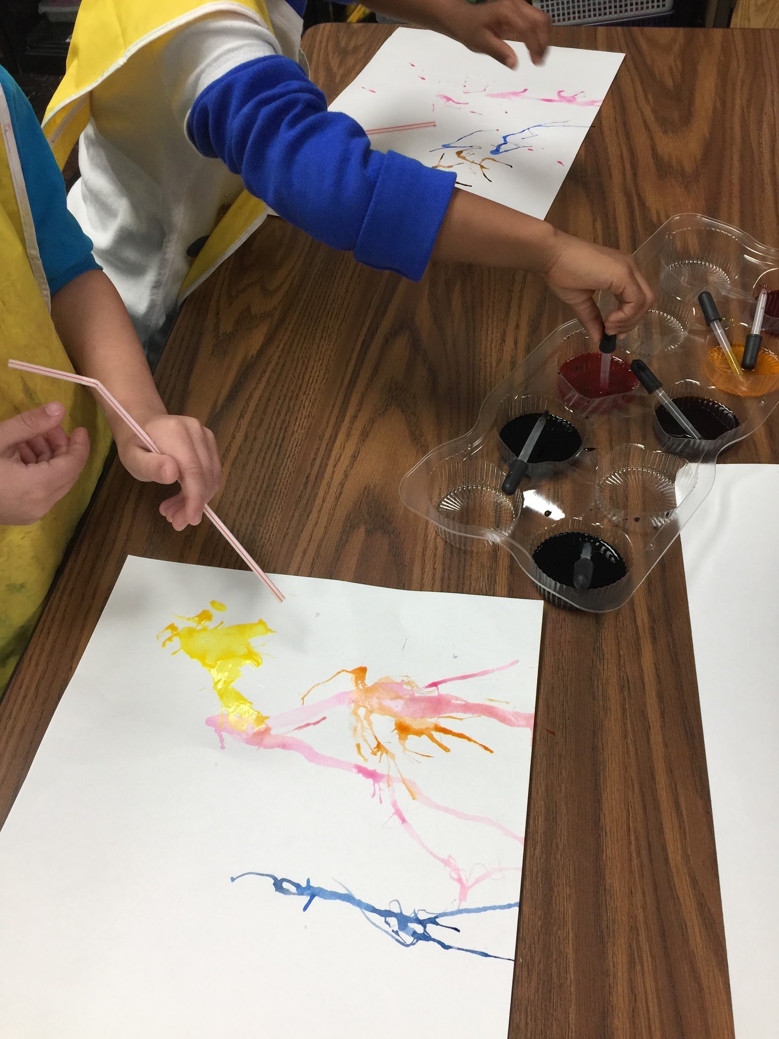 Mrs. Harris' art room Jackson Pollock painting kindergarten art lesson