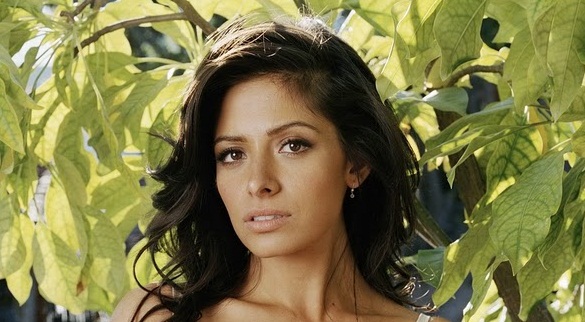 AJORBAHMAN'S COLLECTION: Sarah Shahi (Persian/Spanish Actress)