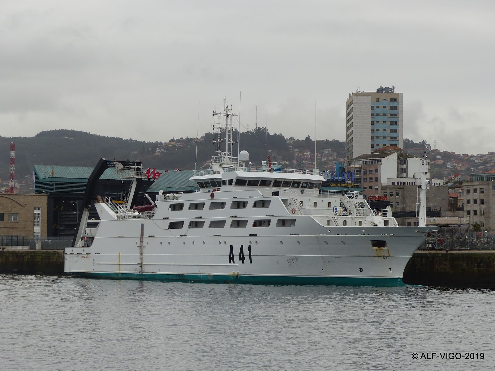 ALF Y SU MUNDO NAVAL A 41 