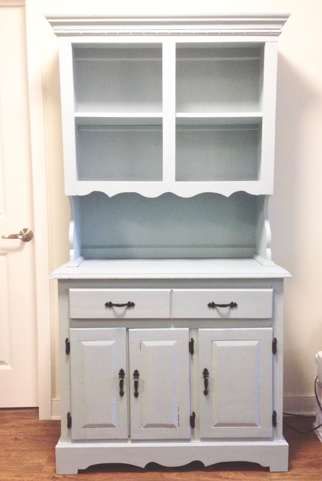 Jennifer Anne My DIY Hutch Makeover.