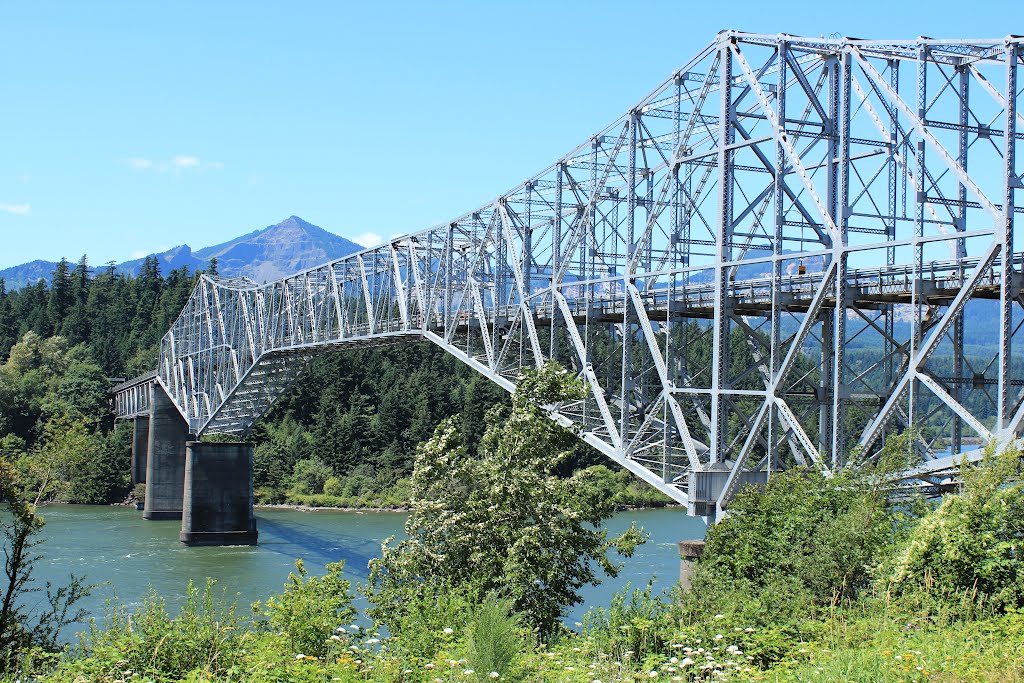 Pictures of my hometown Cascade Locks, Oregon