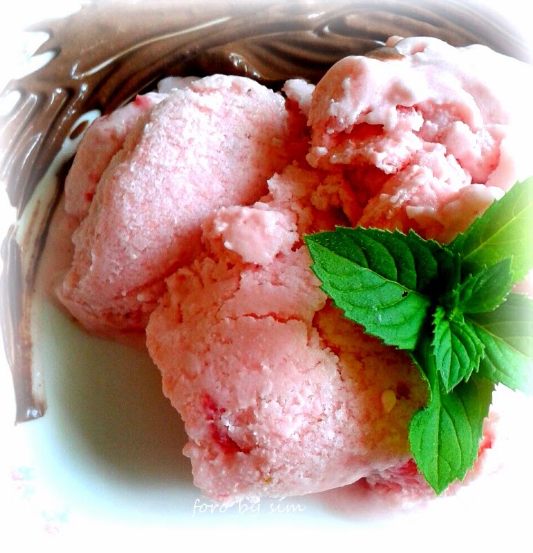 Simi´s Foodblog: Erdbeer - Bananen Eis