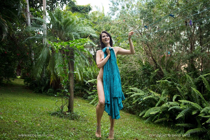 1500203049_nude-muse_kathleen_clothes_line049 [Nude-Muse] Kathleen - Clothes Line