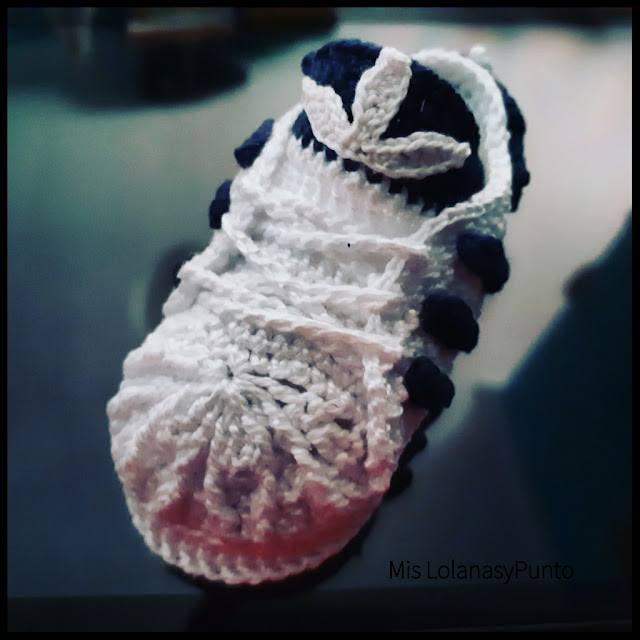 Zapatillas Adidas a ganchillo para nacido. | Manualidades
