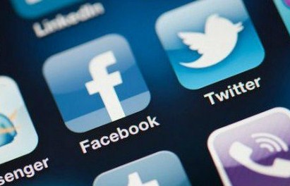 4 Alasan Pria Tak Suka Mengumbar Kemesraan di Media Sosial