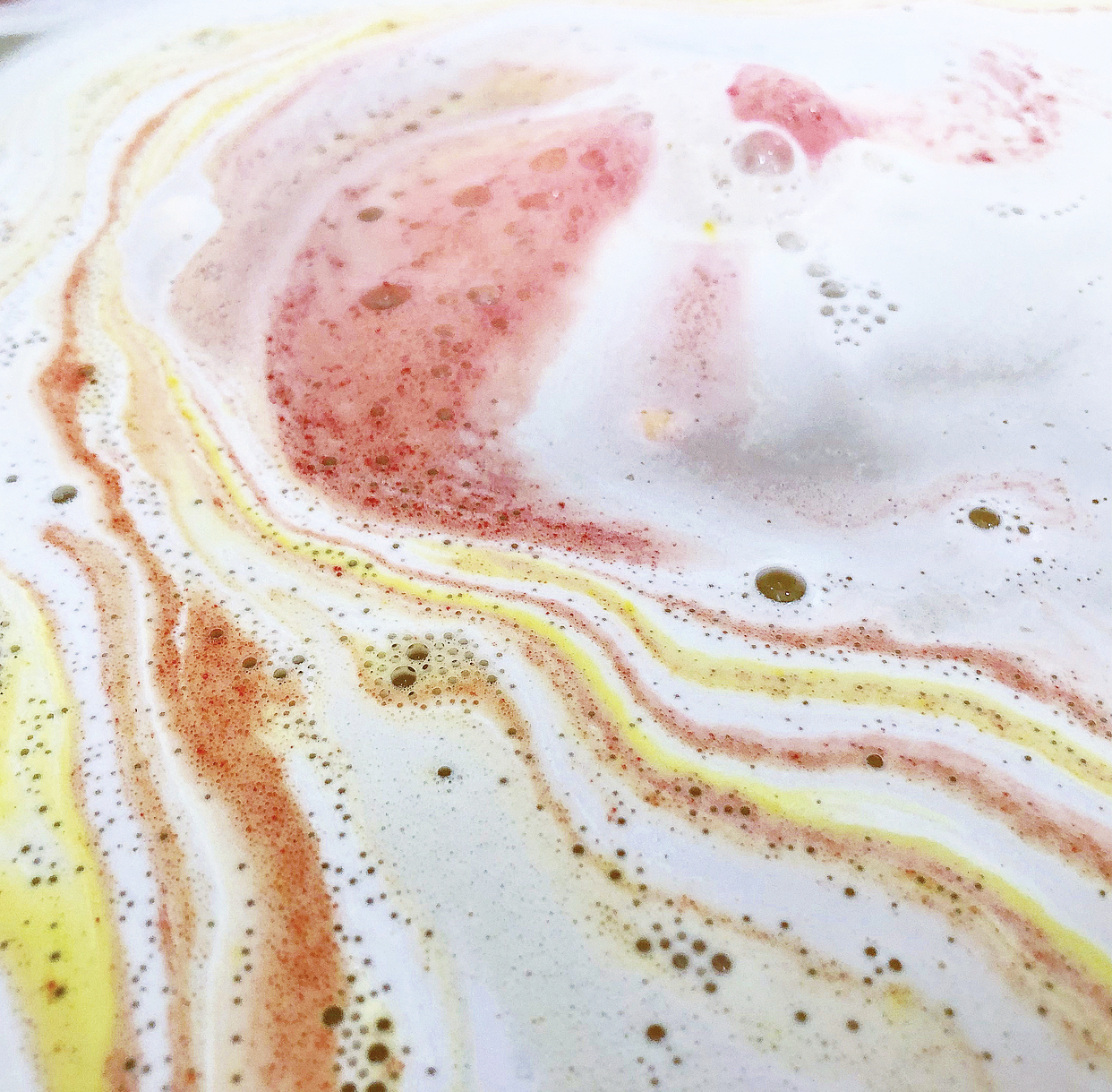 All Things Lush UK Pop Art Bath Bomb