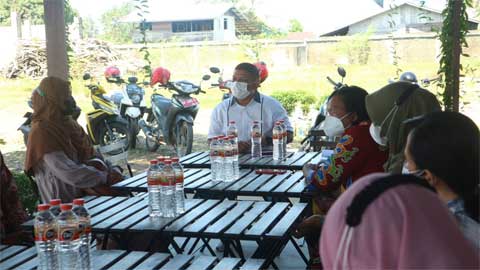 Fernando Sinaga dialog dengan Guru dan Tenaga Honorer di Kabupaten Malinau