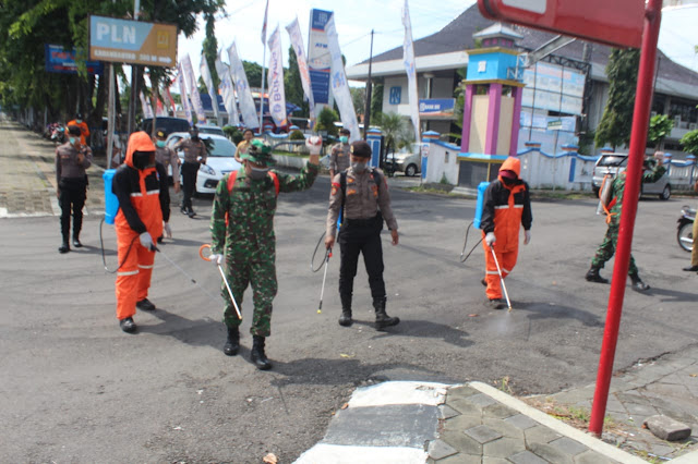 KodimKaranganyar - Sinergitas TNI, Polri dan Pemerintah Daerah Dalam Antisipasi Penyebaran Virus Corona