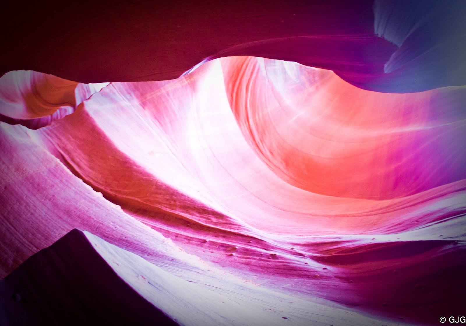 The Lower Antelope Canyon: Things To Do in Arizona, USA