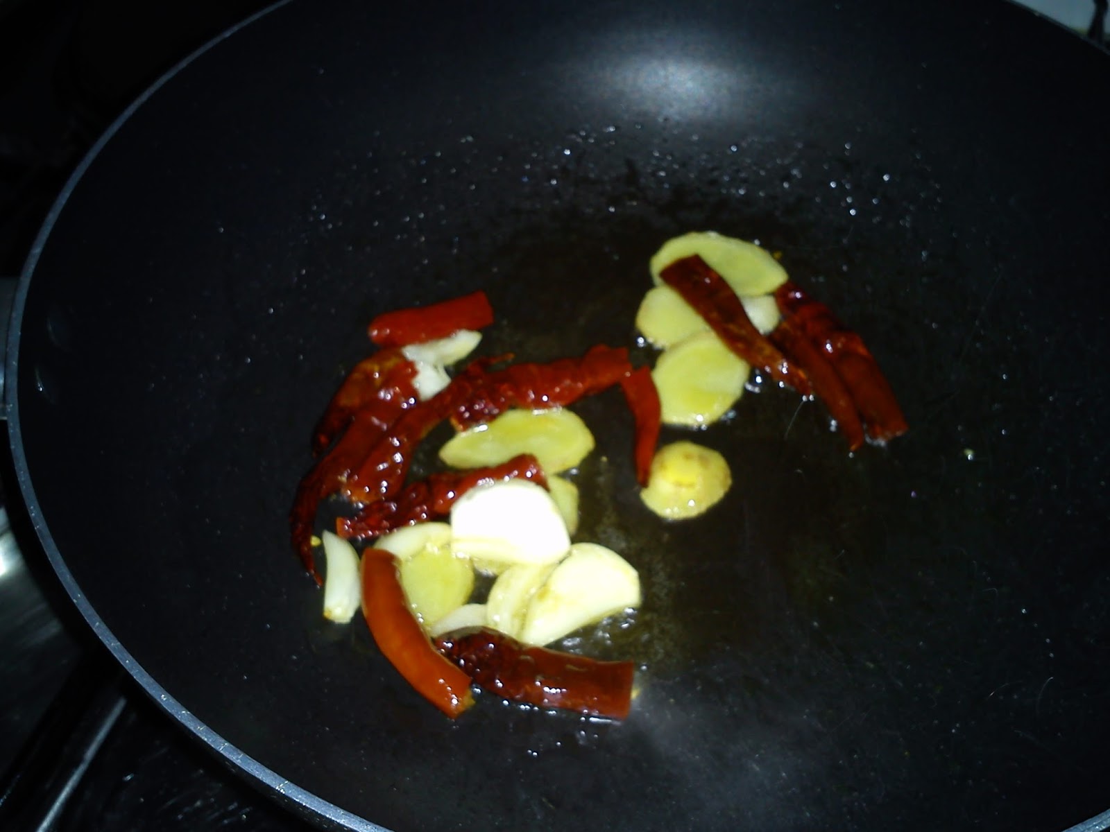 Cooking Pleasure SZECHUAN SPICY CHICKEN RICE HOT POT