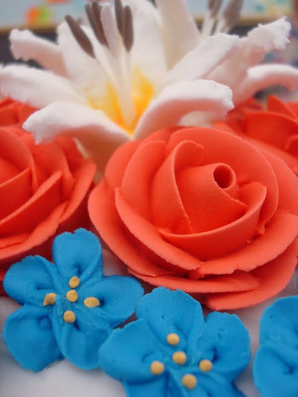 minne{BAKER} Wilton Flowers & Cake Design Week 4