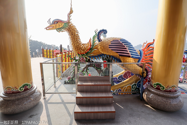 中寮金龍山法華寺兩尾亞洲最長80米金龍護持，還有雙鳳凰迎賓