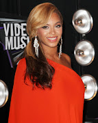 Beyonce's luscious locks are often worn in faceframing, voluminous waves. beyonce knowles mtv vmas 