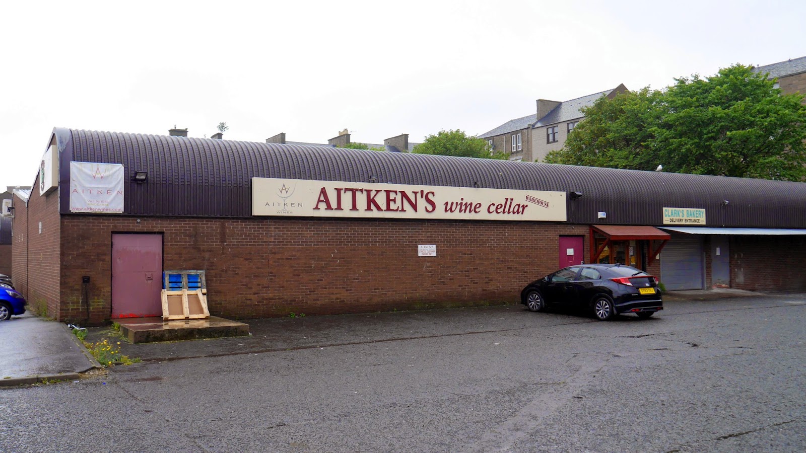 Walking and Crawling A loop around the Perth Road in Dundee 19th July