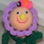 patron gratis muñeca flor amigurumi | free pattern amigurumi flower doll 