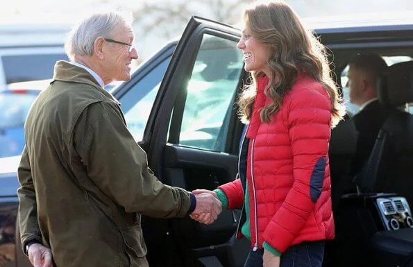 Kate Middleton wore Perfect Moment mini duvet ski jacket. Peterley Manor Farm to take part in Christmas activities