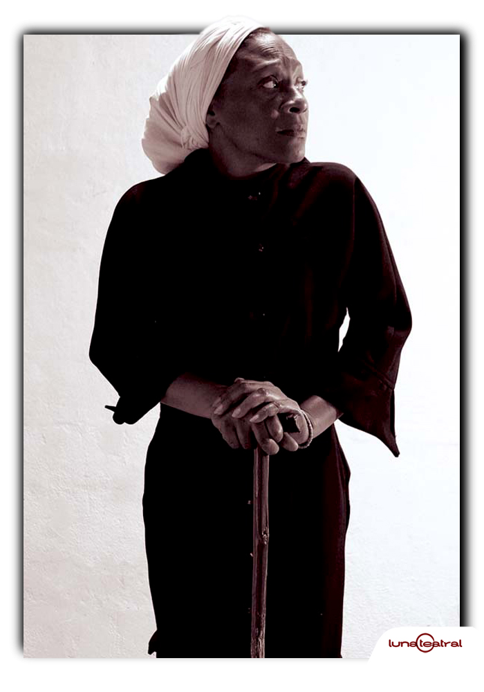 Luna Teatral La cadena Invisible de Carlos Ferrera