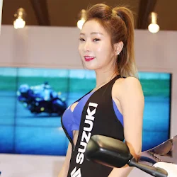 Jung Jung Ah – Seoul Motor Cycle Show Foto 13